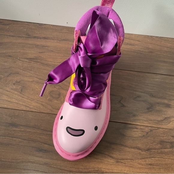 [5] Rare Dr.Martens Adventure Time The Bubblegum Princess Pink Combat Boot - Picture 6 of 15